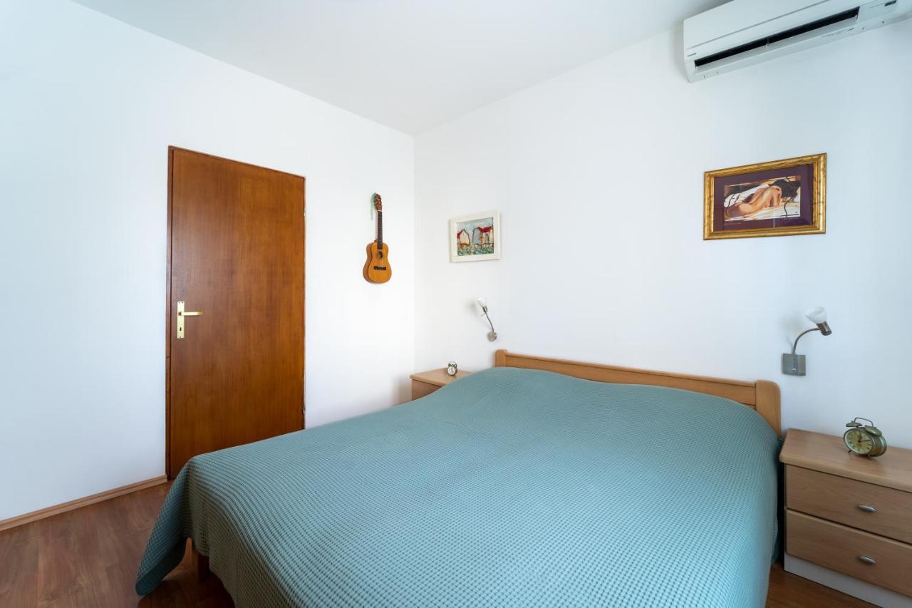 Erika Apartamento Krk Town Exterior foto